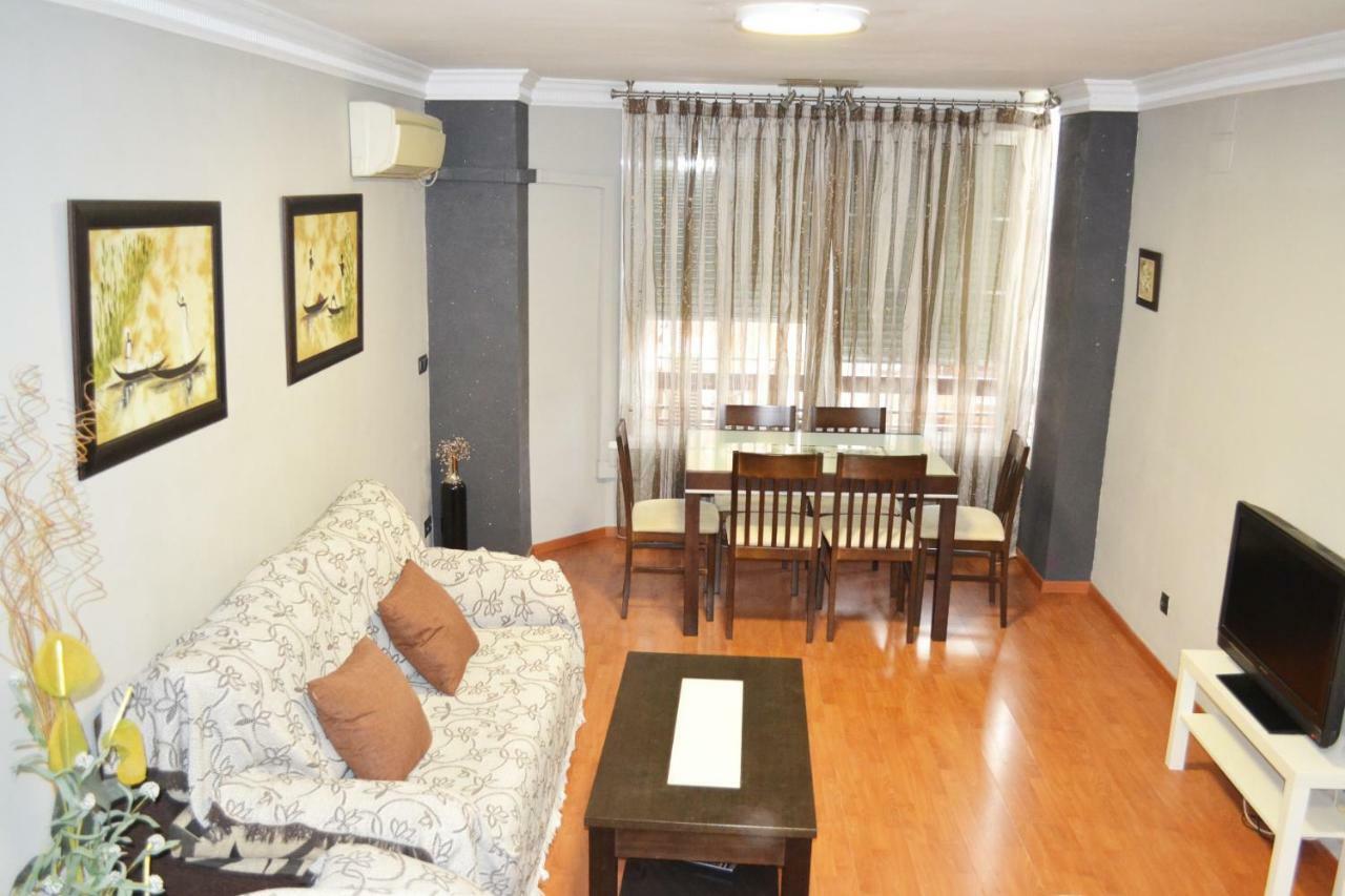 דירות סביליה Apartamento Acogedor, Excelente Ubicacion, 10 Min Centro מראה חיצוני תמונה